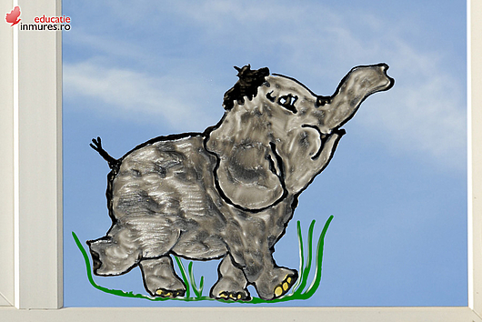 Iată-l pe puiul de elefant! Dacă vrei să afli despre aventurile lui Frederic vizitează <a href='http://www.revistatus.ro' target='_blank'>http://www.revistatus.ro</a> !